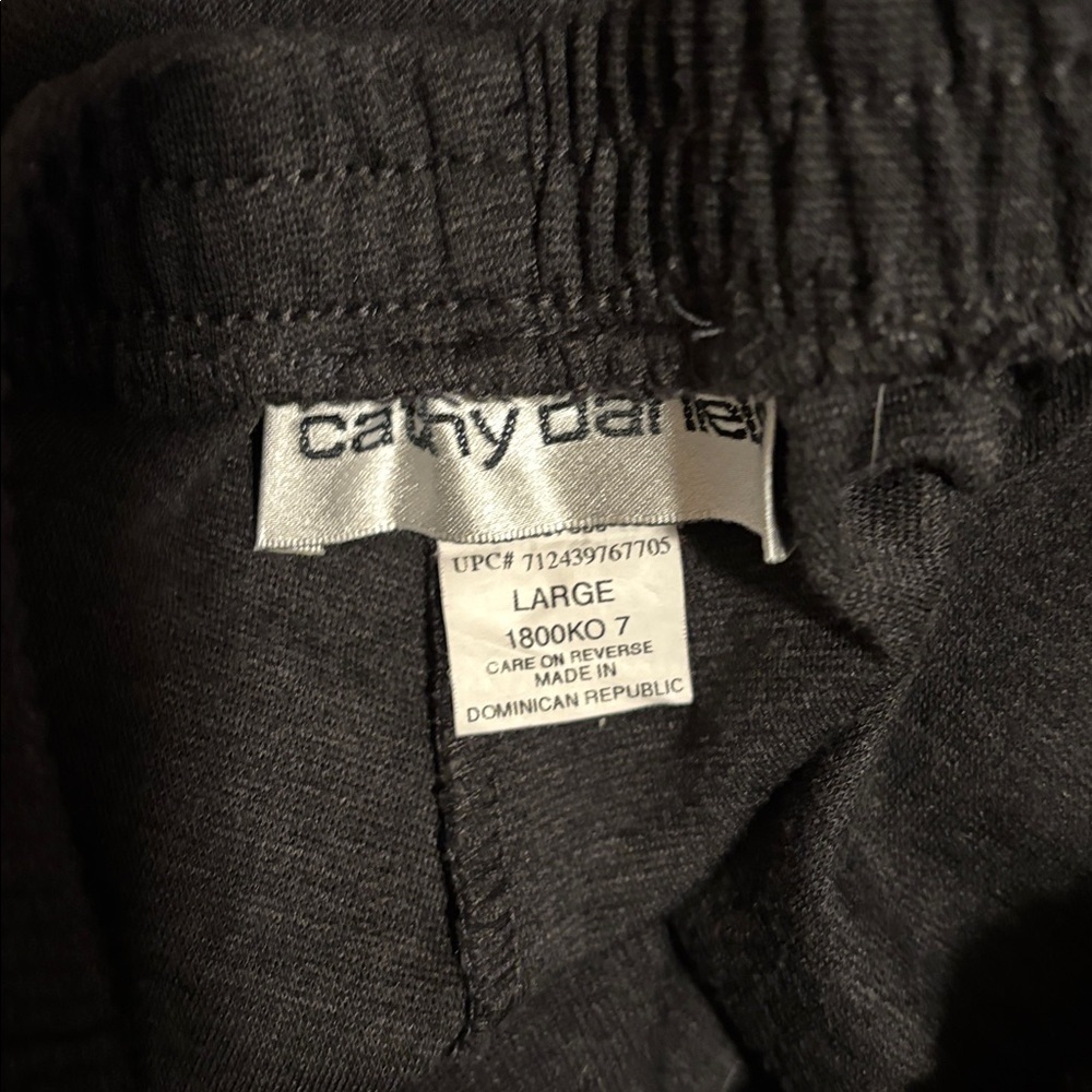 Cathy Daniels Black Ankle Pants - Picture 2 of 2